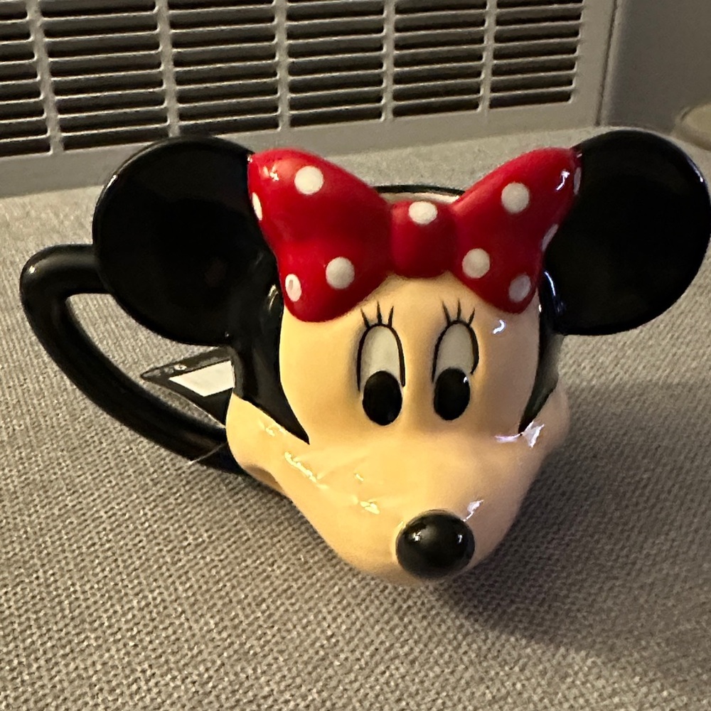 Minnie Mouse Ceramic Mug with Red Bow